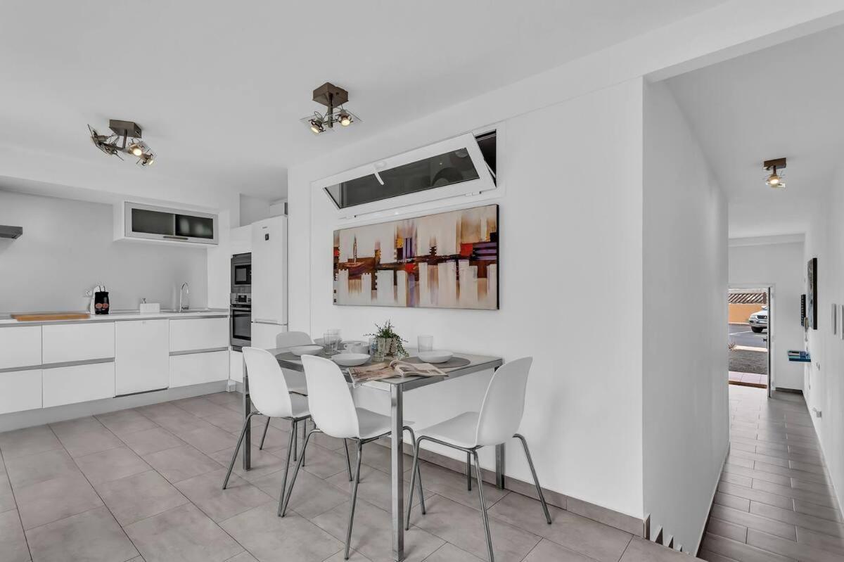Dunas With Swimming Pool Apartment Corralejo